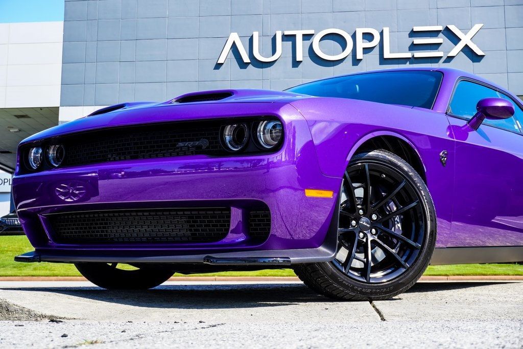 2023 Dodge Challenger SRT8 Hellcat photo 2