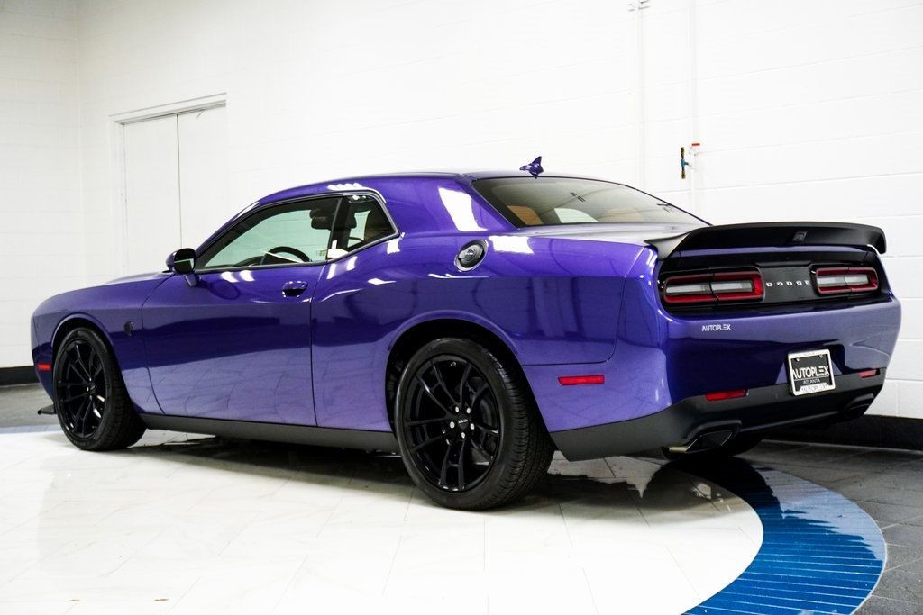 2023 Dodge Challenger SRT8 Hellcat photo 5