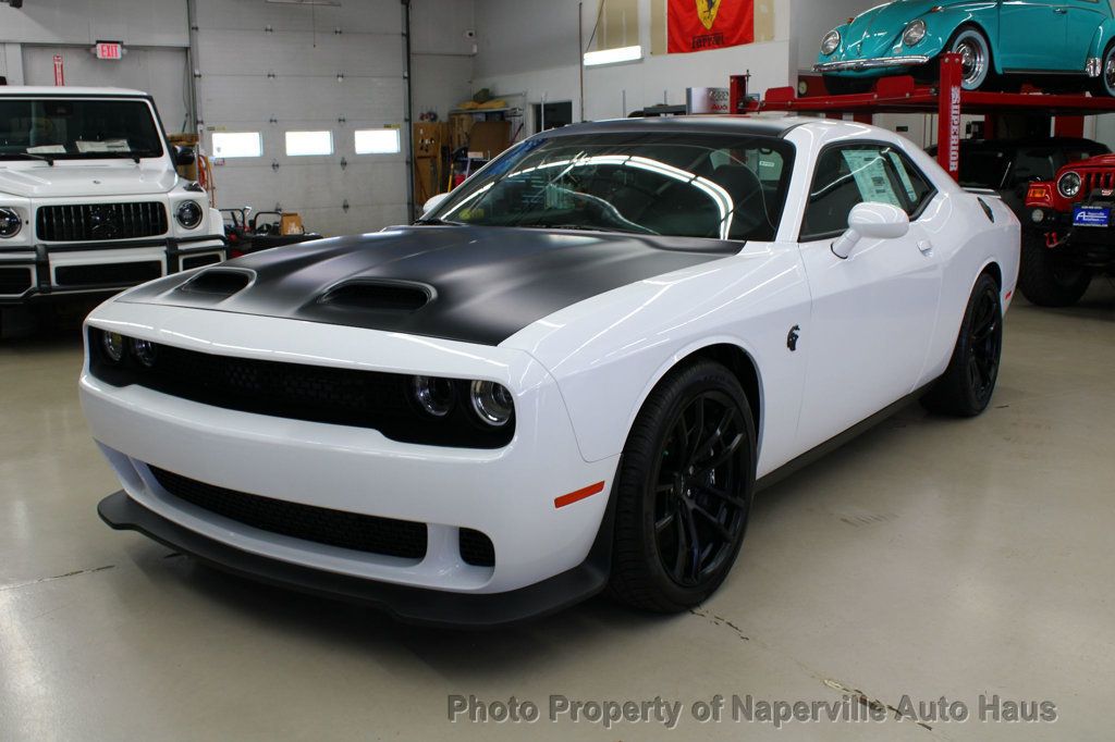 2023 Dodge Challenger SRT8 Hellcat photo 3