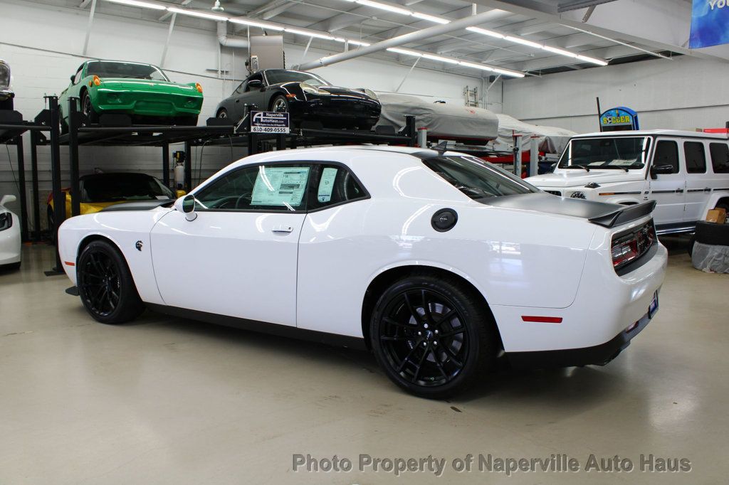 2023 Dodge Challenger SRT8 Hellcat photo 5