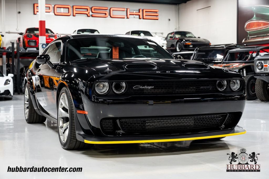 2023 Dodge Challenger SRT8 Hellcat Redeye Widebody photo 4