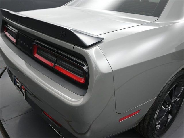 2023 Dodge Challenger SXT AWD photo 18