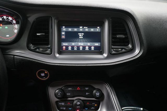 2023 Dodge Challenger SXT RWD - 22929813 - 18