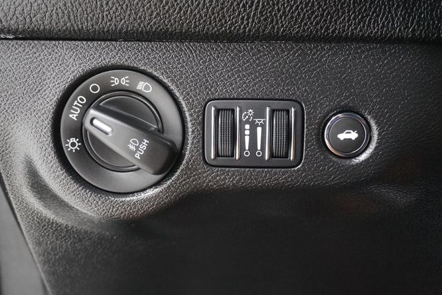 2023 Dodge Challenger SXT RWD - 22929813 - 20