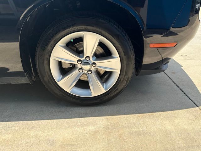 2023 Dodge Challenger SXT RWD - 23048322 - 16