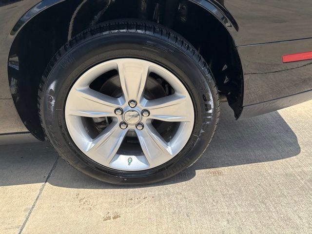 2023 Dodge Challenger SXT RWD - 23048322 - 18