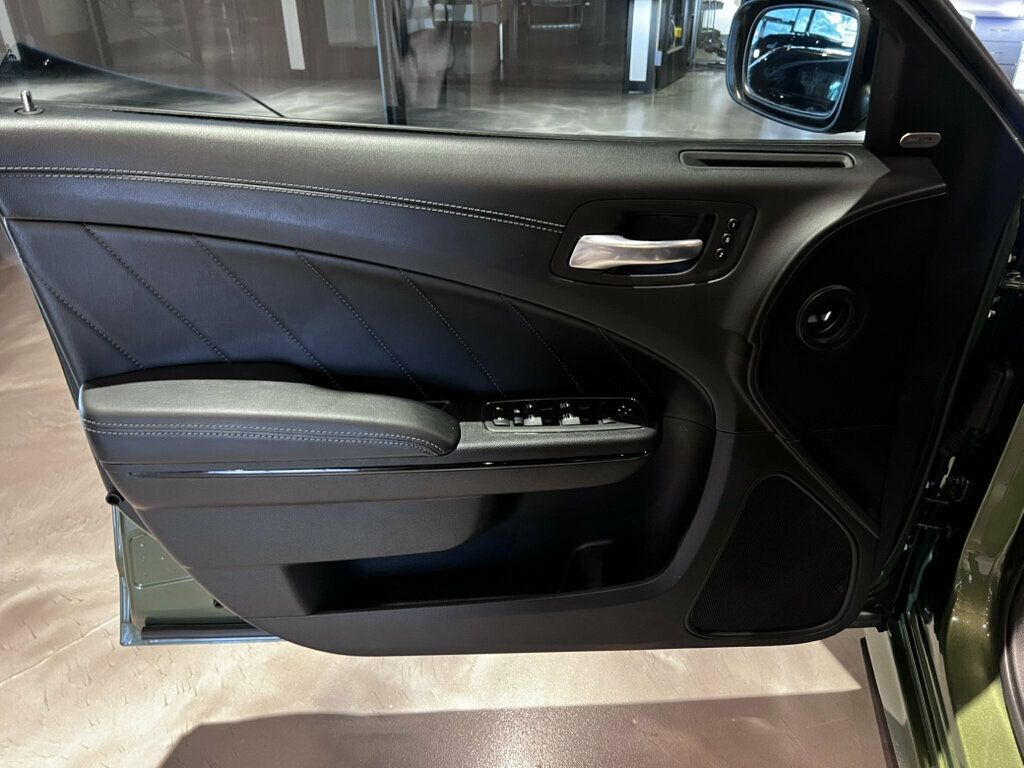 2023 Dodge Charger GT/BlacktopSpecialEdition/Navigation&TravelGroup/PlusGroup - 23075480 - 9
