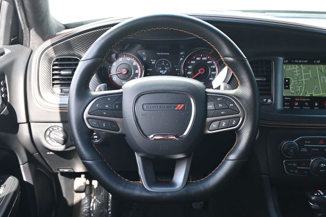 2023 Dodge Charger Scat Pack Widebody HEMI Orange Pkg Carbon/Suede Interior Pkg - 22982114 - 13