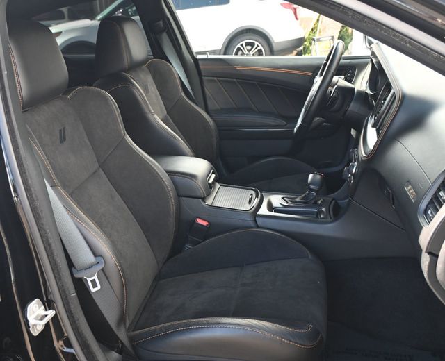2023 Dodge Charger Scat Pack Widebody HEMI Orange Pkg Carbon/Suede Interior Pkg - 22982114 - 19