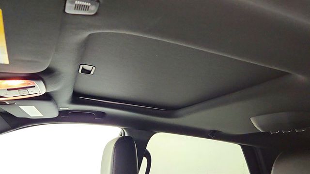 2023 Dodge Durango GT Premium AWD w/ Blacktop Pkg & Captain's Chairs - 23074926 - 10