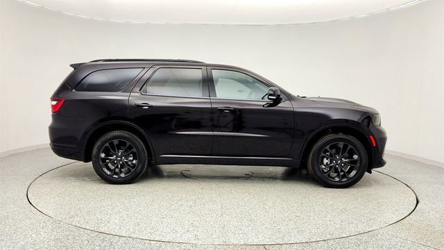2023 Dodge Durango GT Premium AWD with Blacktop Package - 22969077 - 3