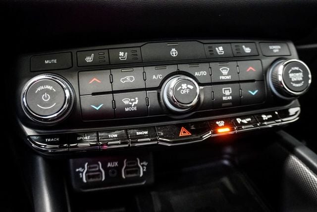 2023 Dodge Durango R/T Plus AWD - 23010879 - 27