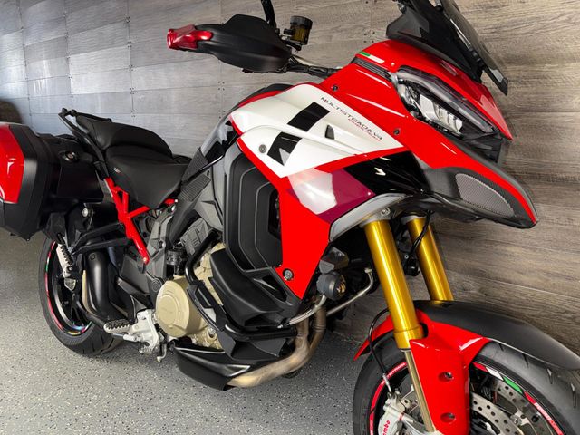 2023 Ducati Multistrada V4 Pikes Peak One Owner! - 23015493 - 1