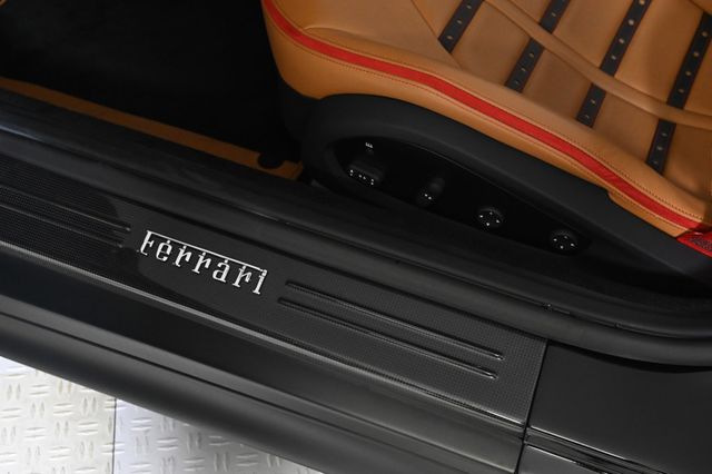 2023 Ferrari 812 GTS Convertible - 22995967 - 33
