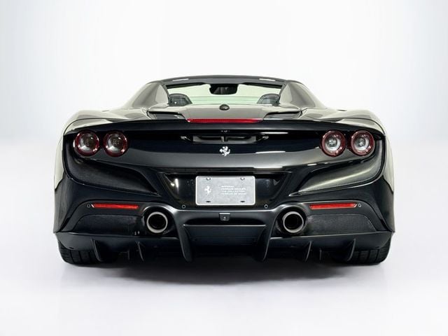 2023 Ferrari F8 Spider Base - 23064138 - 7
