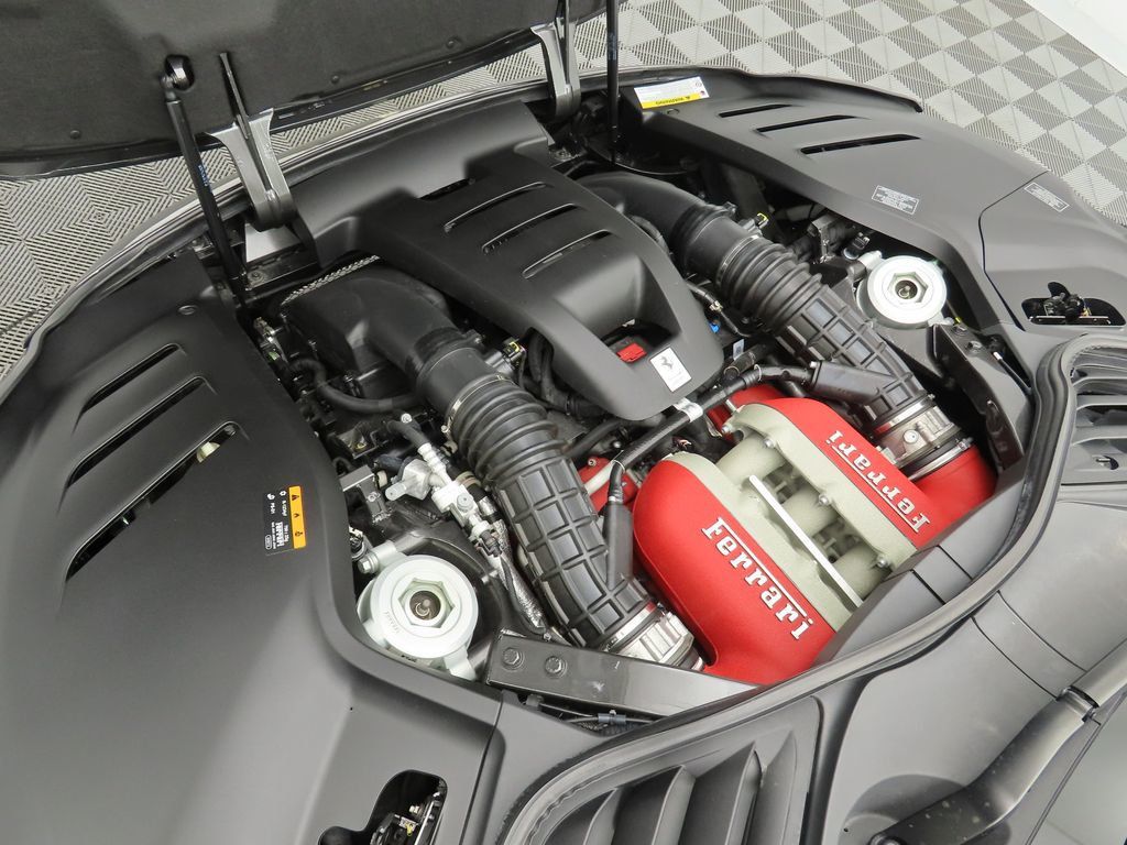 2023 Ferrari Purosangue Base photo 28