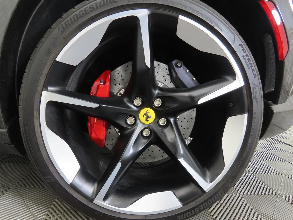 2023 Ferrari Purosangue Base photo 30