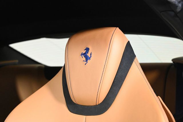 2023 Ferrari Roma Base - 22979554 - 19