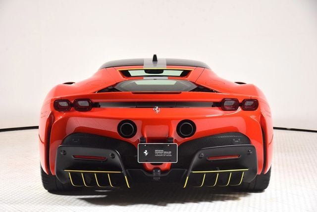 2023 Ferrari SF90 Stradale Base - 22502947 - 9