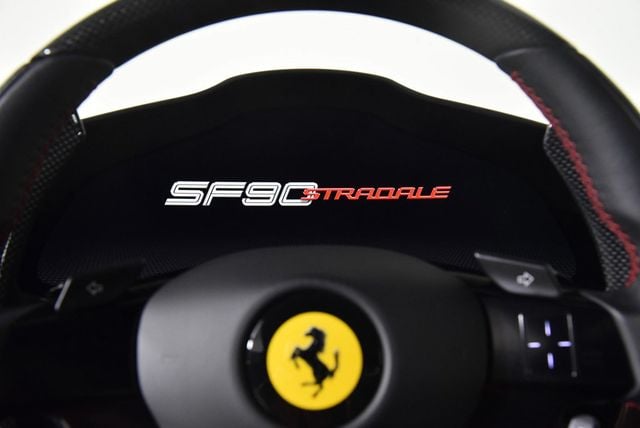 2023 Ferrari SF90 Stradale Base - 22502947 - 27