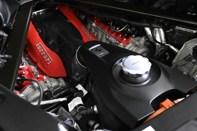 2023 Ferrari SF90 Stradale Base - 22943319 - 23