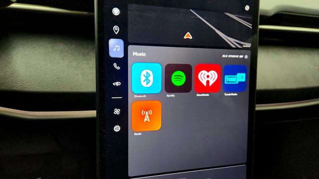 2023 Fisker Ocean One AWD with 20'' Wheels (360-Mile Range) - 22958133 - 18