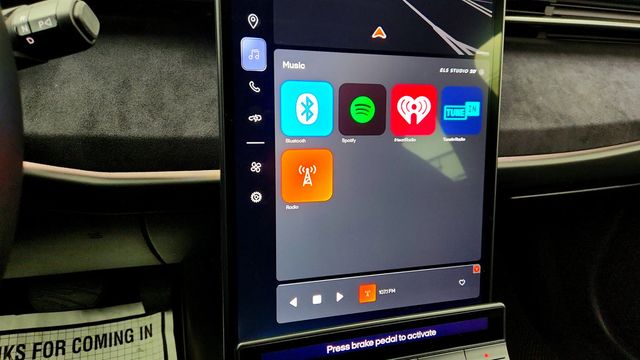 2023 Fisker Ocean One AWD with 22'' Wheels (358-Mile Range) - 22958245 - 15