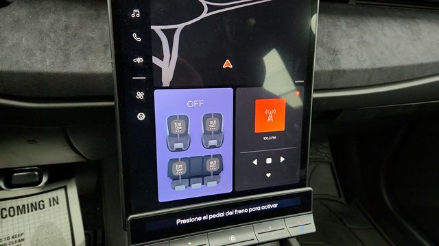 2023 Fisker Ocean Ultra AWD with 22'' F5 A AirGlider Wheels - 22940980 - 17