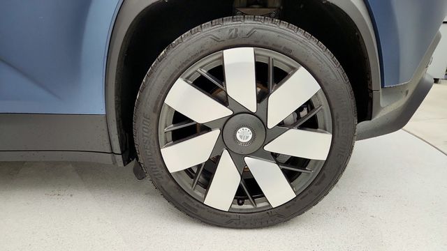 2023 Fisker Ocean Ultra AWD with 22'' F5 A AirGlider Wheels - 22940980 - 8