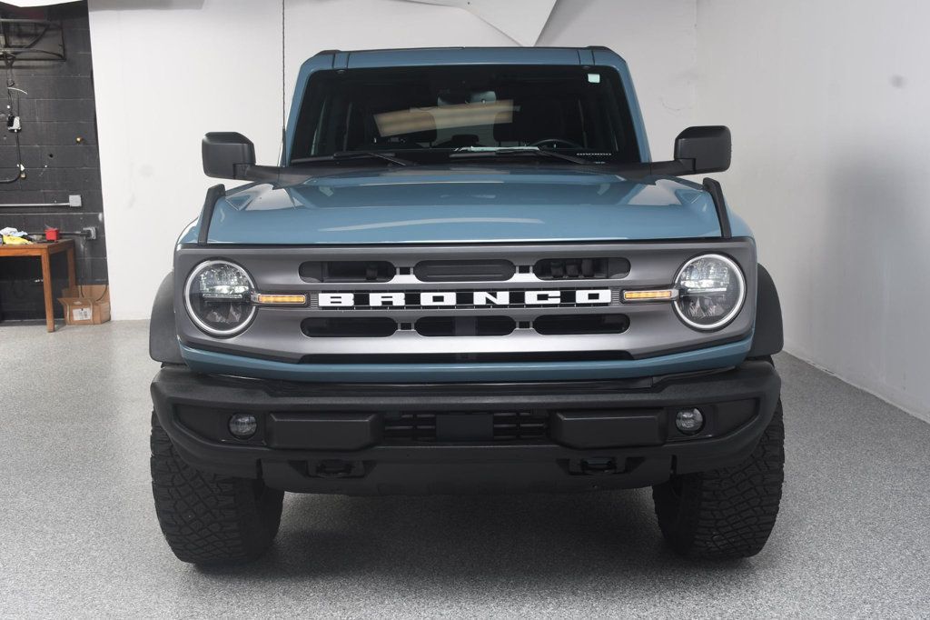 Ford Bronco photo 10