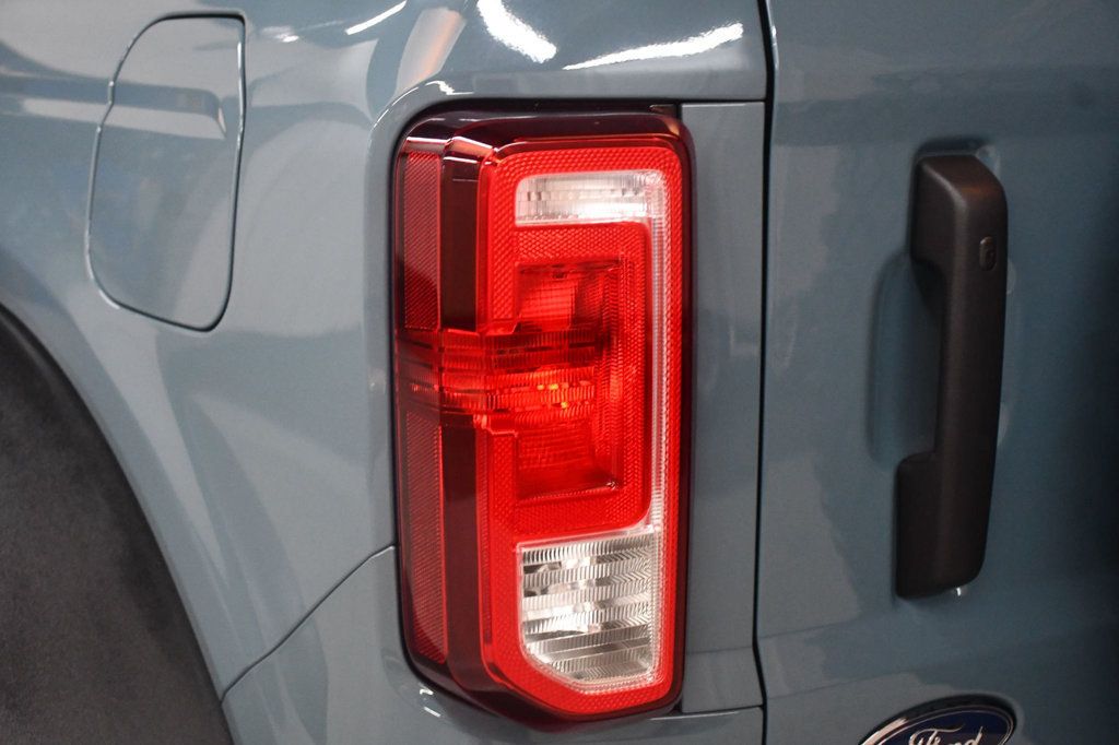 Ford Bronco photo 13