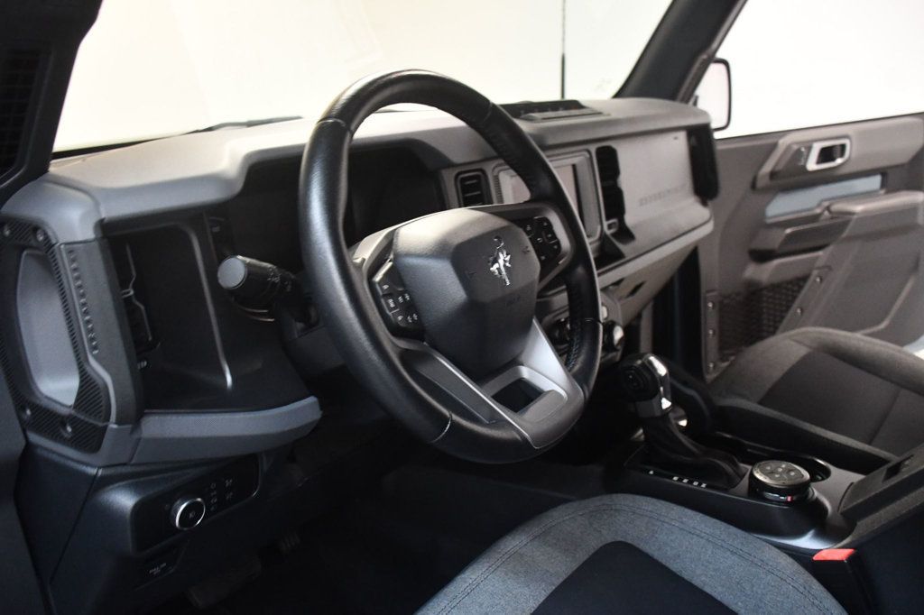 Ford Bronco photo 23