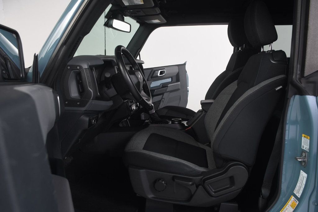 Ford Bronco photo 25