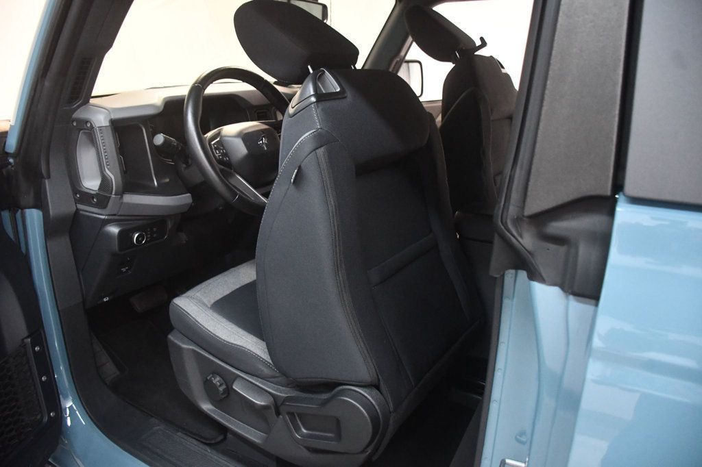 Ford Bronco photo 29