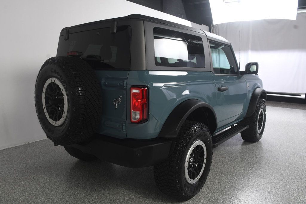 Ford Bronco photo 8