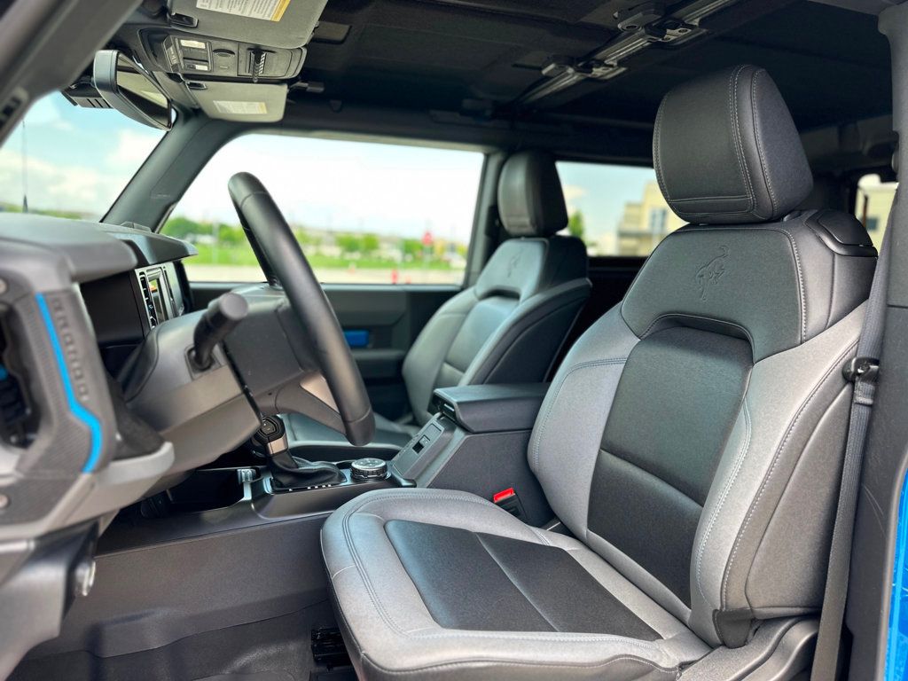 2023 Ford Bronco Black Diamond photo 10