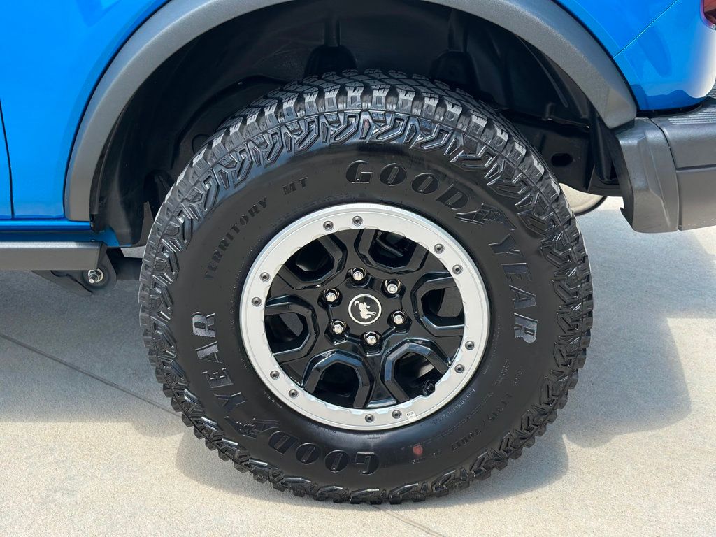 2023 Ford Bronco Black Diamond photo 26