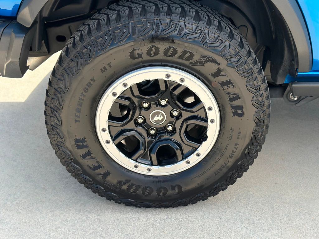 2023 Ford Bronco Black Diamond photo 28
