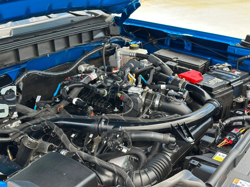 2023 Ford Bronco Black Diamond photo 30
