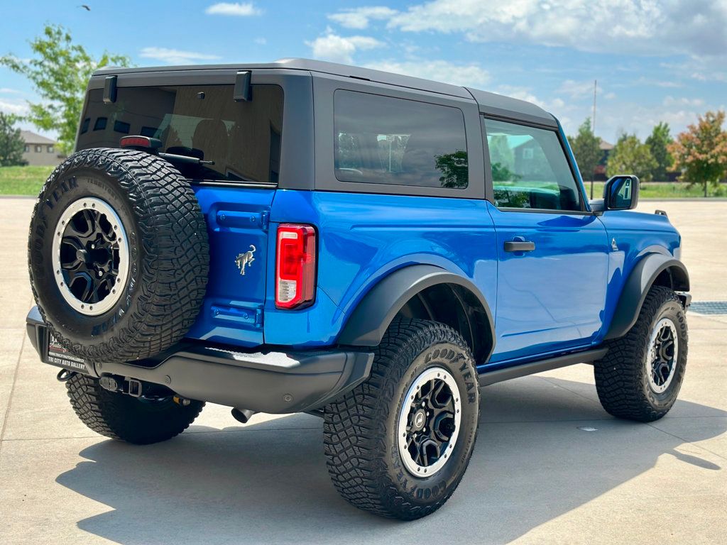 2023 Ford Bronco Black Diamond photo 7