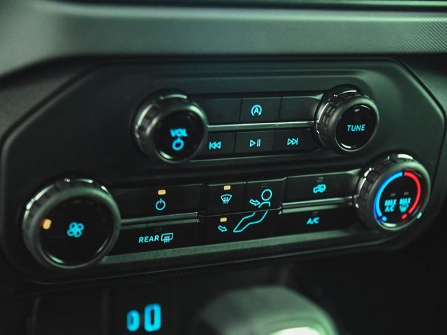 2023 Ford Bronco Base - 22958519 - 19