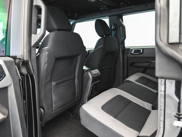 2023 Ford Bronco Base - 22958519 - 26