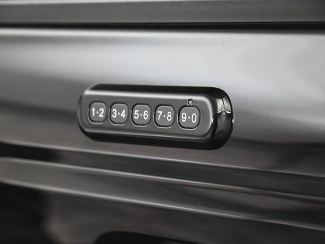 2023 Ford Bronco Base - 22958519 - 34