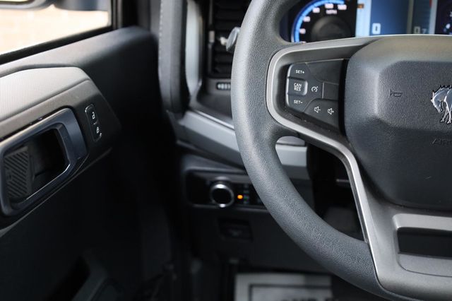 2023 Ford Bronco Base - 23017390 - 28