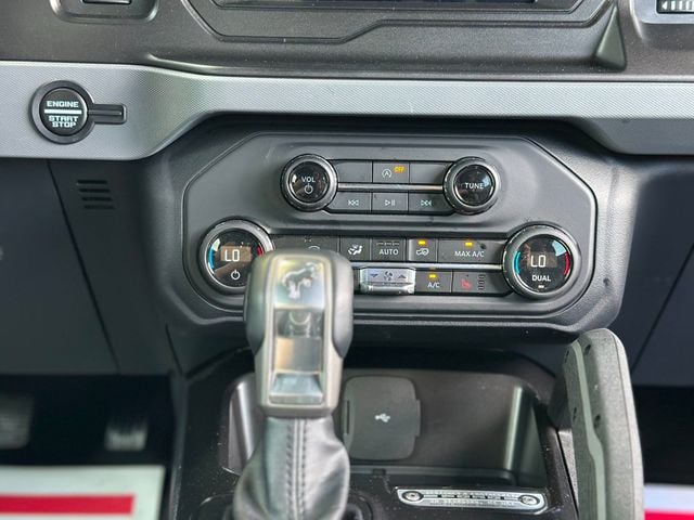 2023 Ford Bronco Big Bend 2 Door Advanced 4x4 - 22986331 - 24