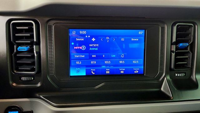 2023 Ford Bronco Black Diamond 2 Door 4x4 - 23095017 - 18