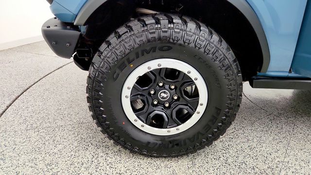 2023 Ford Bronco Black Diamond 2 Door Advanced 4x4 w/ Sasquatch & 2.7L V6 - 23098459 - 8