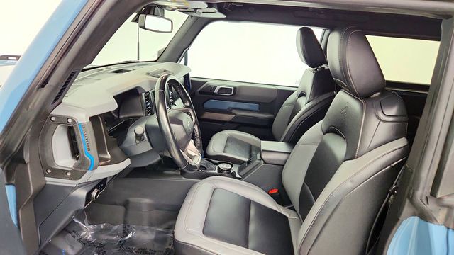 2023 Ford Bronco Black Diamond 2 Door Advanced 4x4 w/ Sasquatch Pkg & EcoBoost V6 - 23097418 - 18
