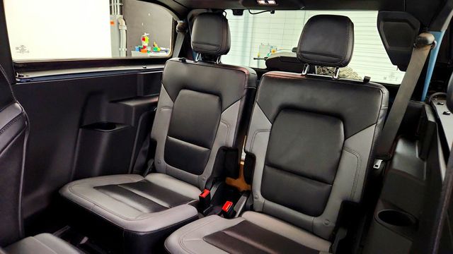 2023 Ford Bronco Black Diamond 2 Door Advanced 4x4 w/ Sasquatch Pkg & EcoBoost V6 - 23097418 - 19