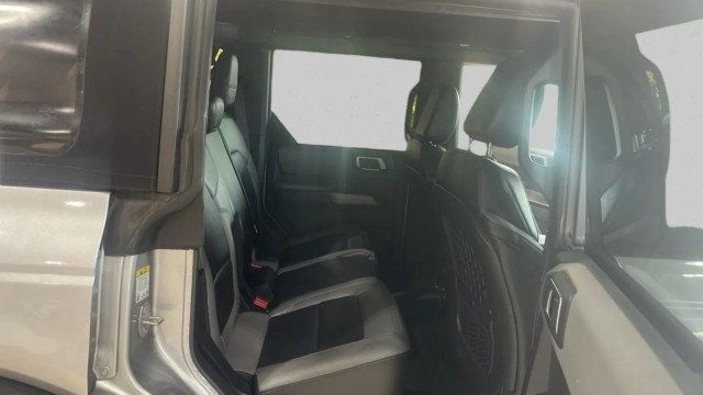 2023 Ford Bronco Black Diamond 4 Door 4x4 - 23066929 - 18